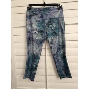 Athleta tye-dye salutation stash pocket II‎ capri size Medium